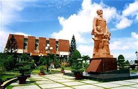 Bảo tàng Hồ Chí Minh 2