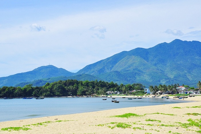 Beach biển Xuân Thiều 1