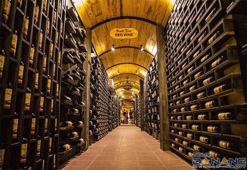 Hầm rượu cổ Debay 1